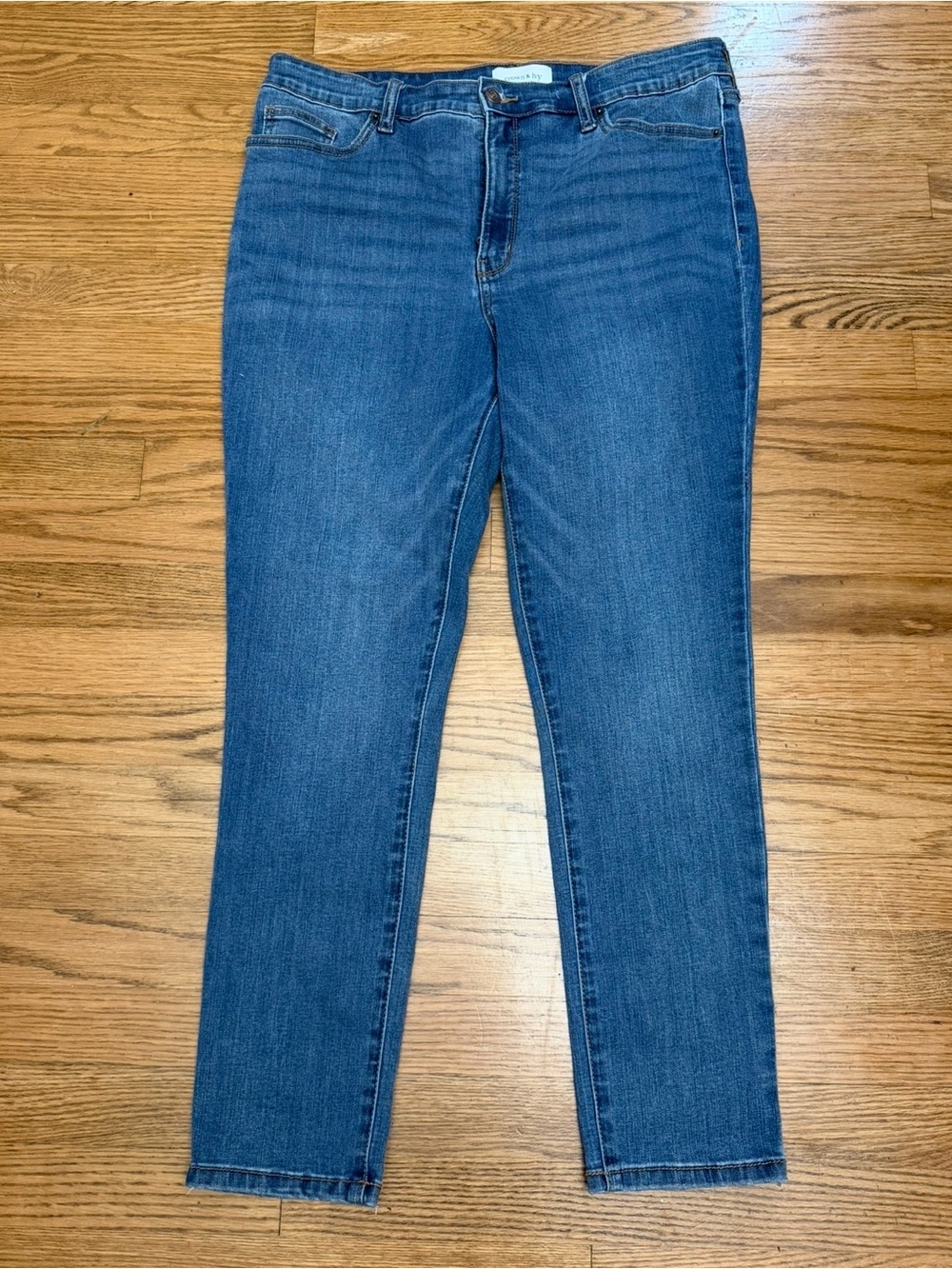 crown & ivy Classic Blue Skinny Jeans